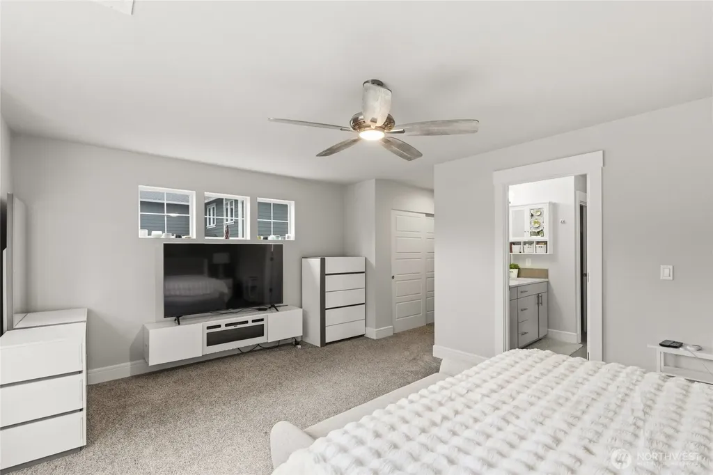 26029 242nd Place SE Maple Valley WA 98038