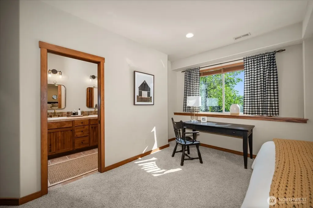 2415 Hangman Creek Lane Spokane WA 99224
