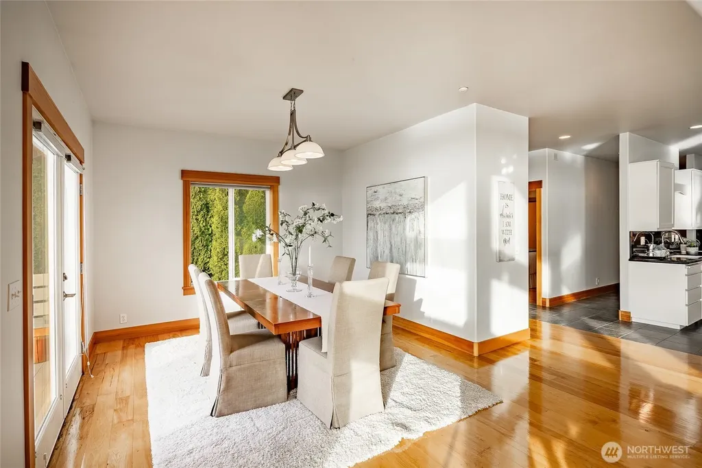2176 Montfort Avenue Blaine WA 98230