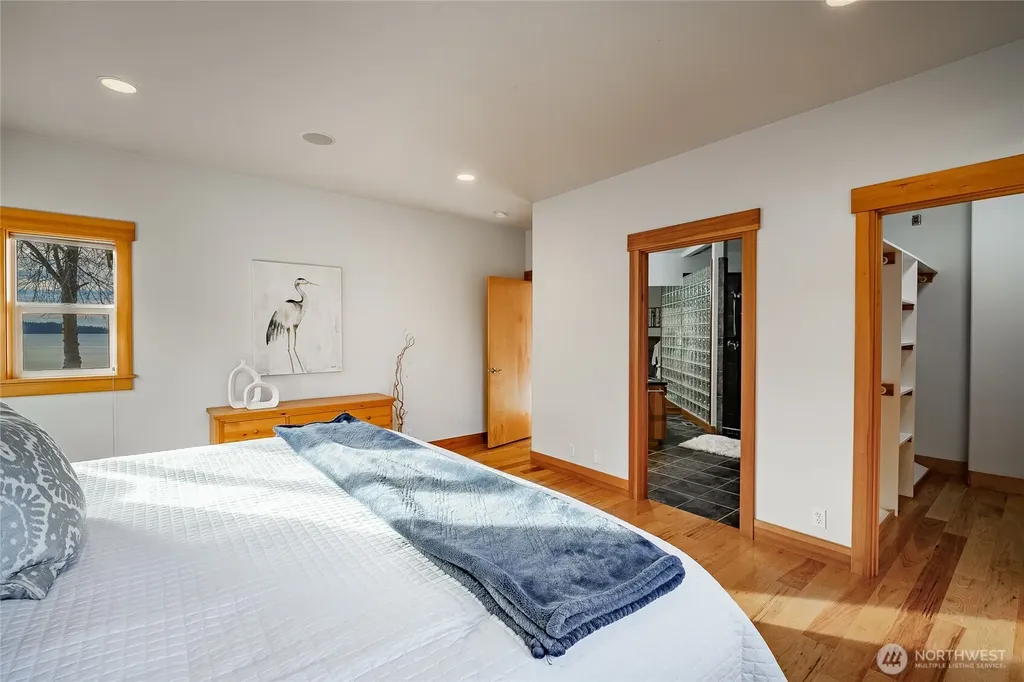 2176 Montfort Avenue Blaine WA 98230