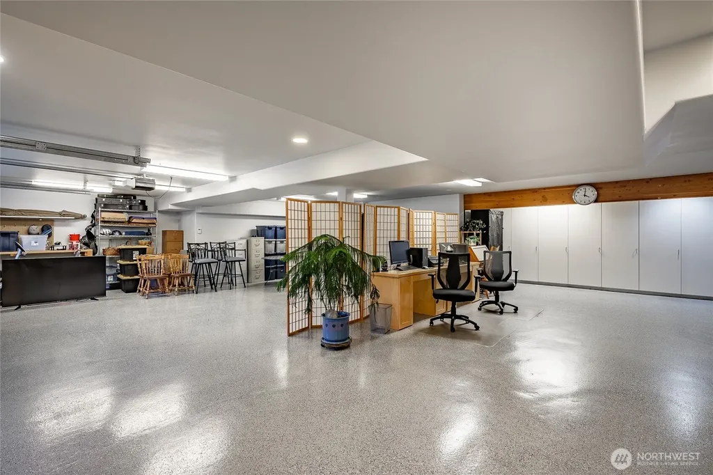 2176 Montfort Avenue Blaine WA 98230