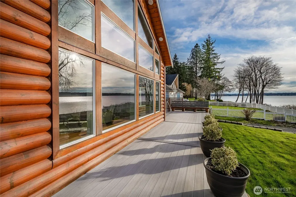 2176 Montfort Avenue Blaine WA 98230