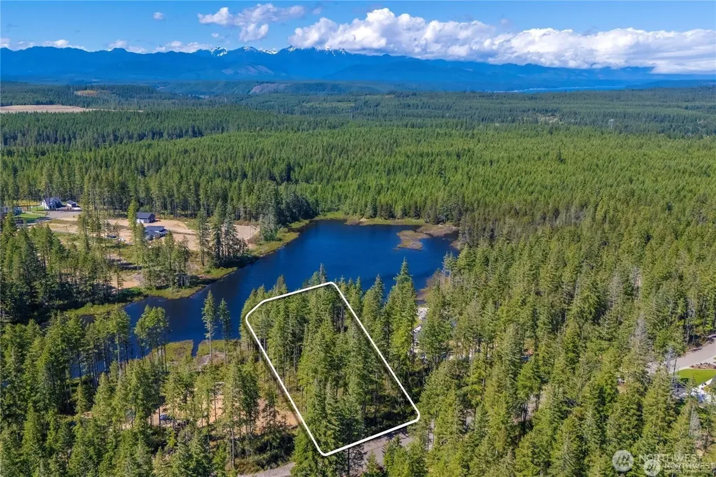 10 W Clear Lake Drive Shelton WA 98584