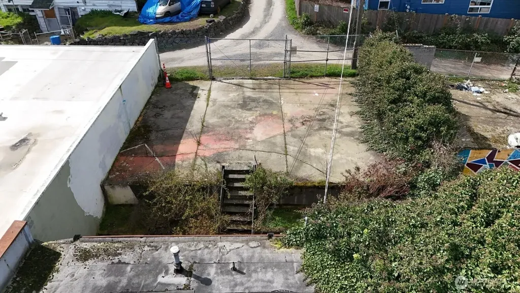 10311 Aurora Avenue N Seattle WA 98133