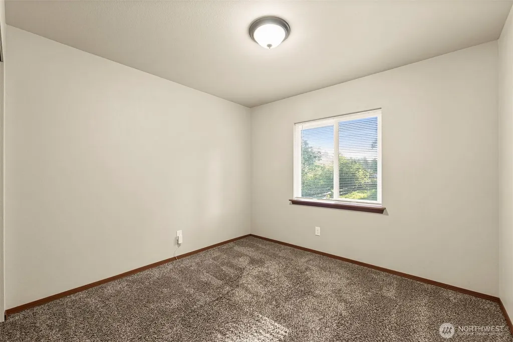 8409 356th St S Roy WA 98558