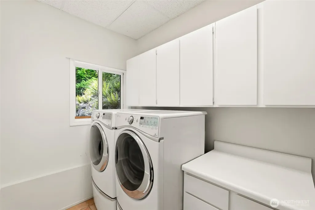 60 Cedar Place Brinnon WA 98320