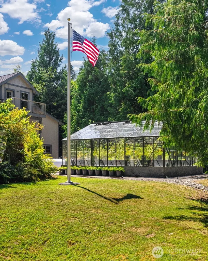 9474 Freedom Place Blaine WA 98230