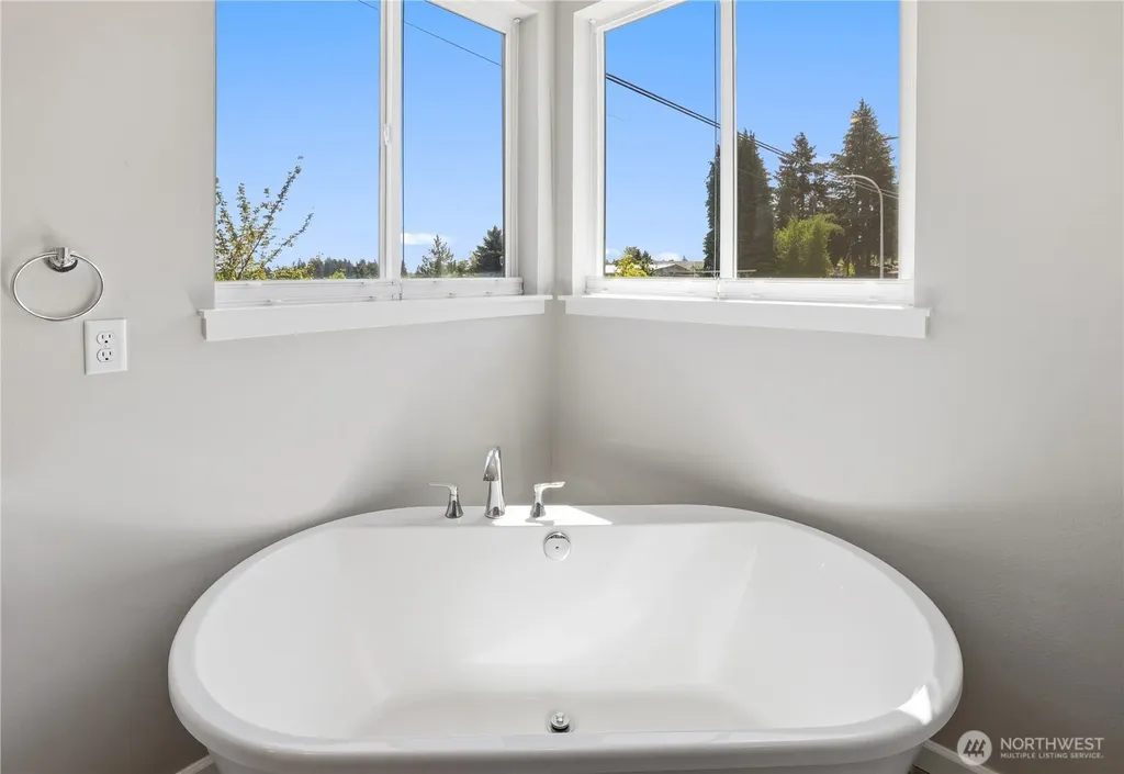 29356 58th Court S Auburn WA 98001