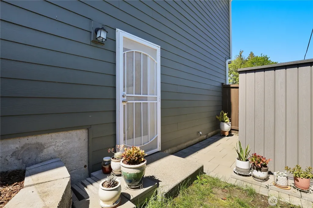 29356 58th Court S Auburn WA 98001