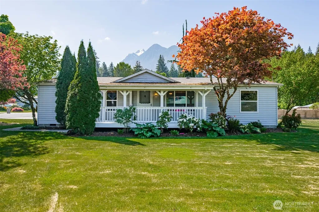 459 Commercial Avenue Darrington WA 98241