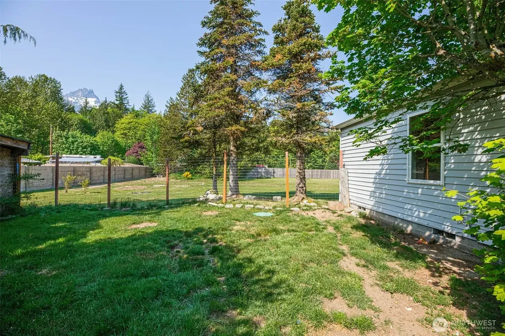 459 Commercial Avenue Darrington WA 98241