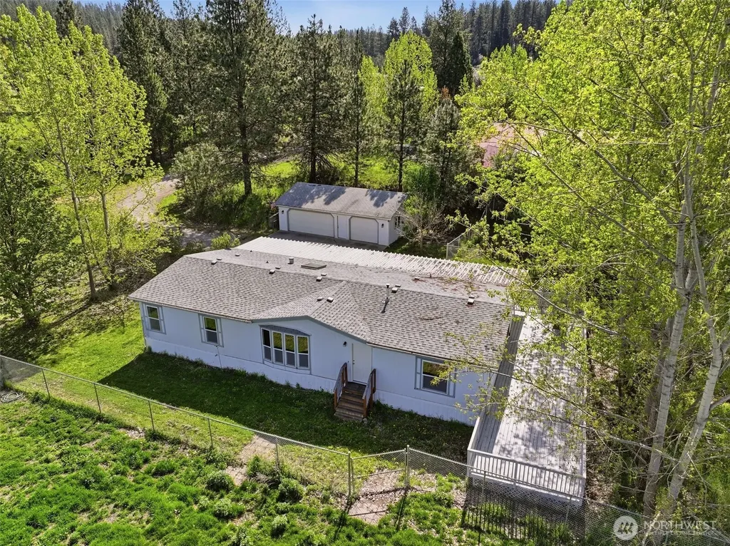 8325 N Lindgren Road Spokane WA 99217