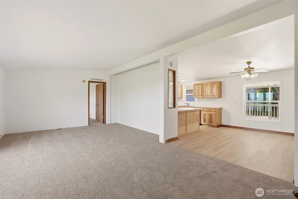 8325 N Lindgren Road Spokane WA 99217