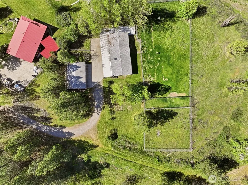 8325 N Lindgren Road Spokane WA 99217