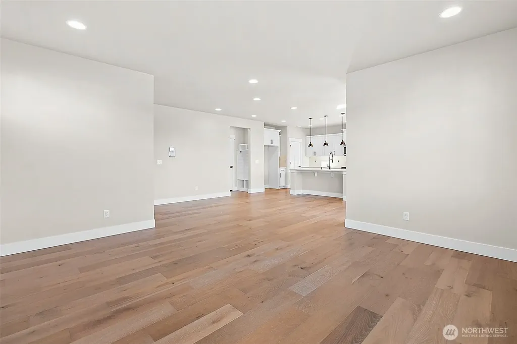 15530 2nd Place W Lynnwood WA 98087