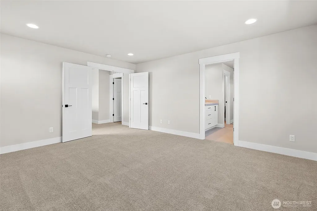 15530 2nd Place W Lynnwood WA 98087