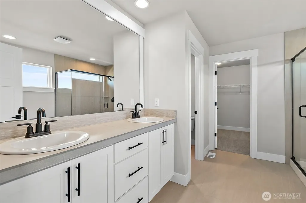 15530 2nd Place W Lynnwood WA 98087
