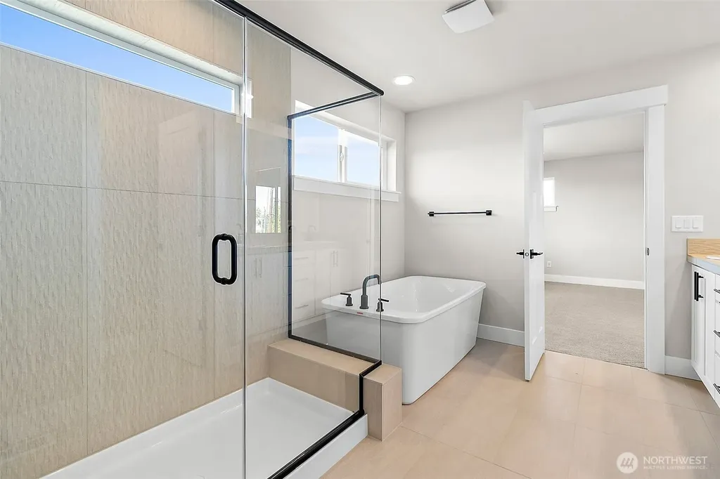 15530 2nd Place W Lynnwood WA 98087