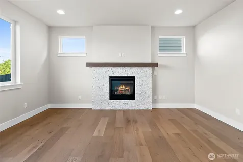 15530 2nd Place W Lynnwood WA 98087