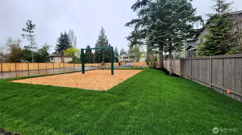 15530 2nd Place W Lynnwood WA 98087