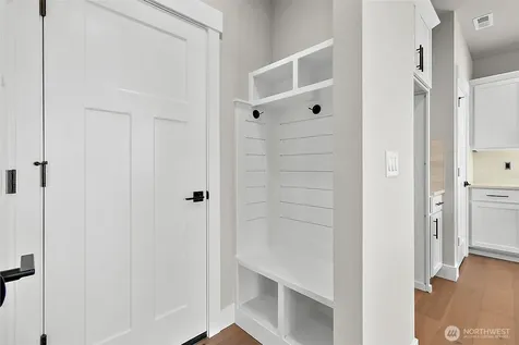 15530 2nd Place W Lynnwood WA 98087