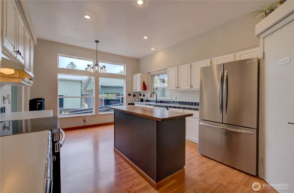 10419 Sandridge Road Long Beach WA 98631