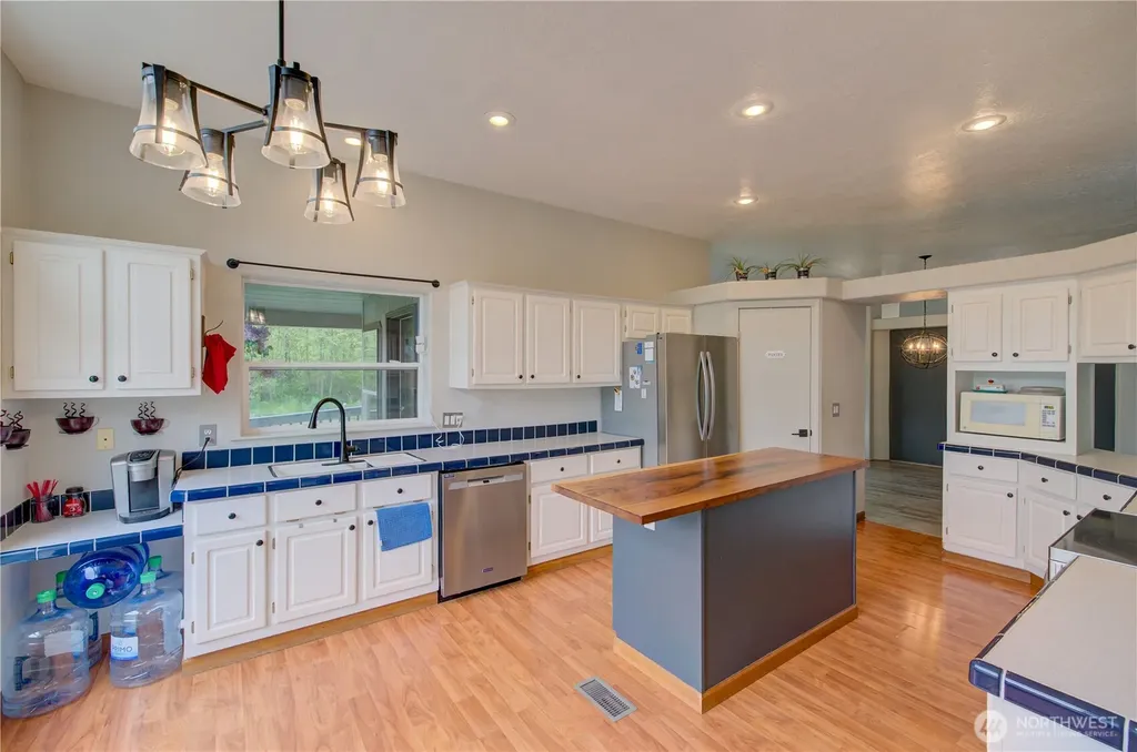10419 Sandridge Road Long Beach WA 98631