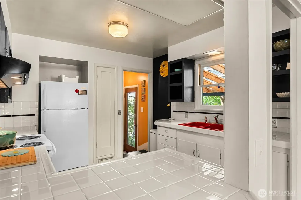 229 W Allen Avenue Chelan WA 98816