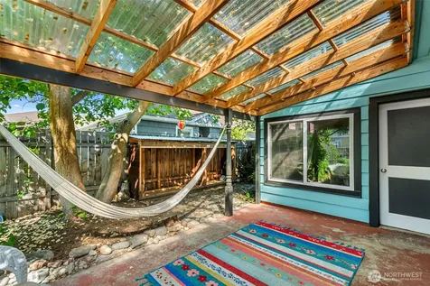 229 W Allen Avenue Chelan WA 98816