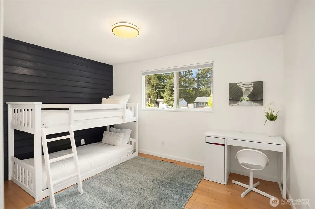 24109 107th Place W Edmonds WA 98020