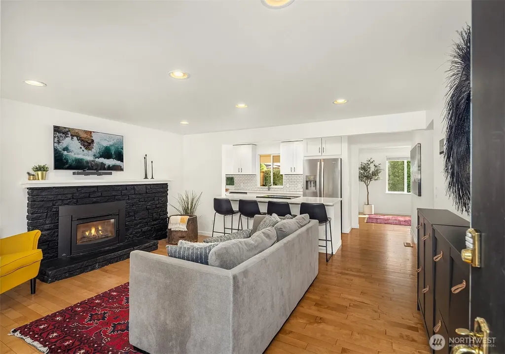 24109 107th Place W Edmonds WA 98020