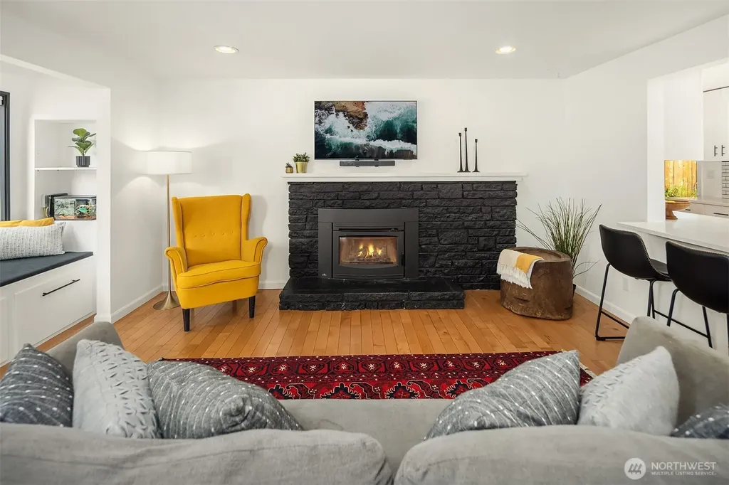 24109 107th Place W Edmonds WA 98020