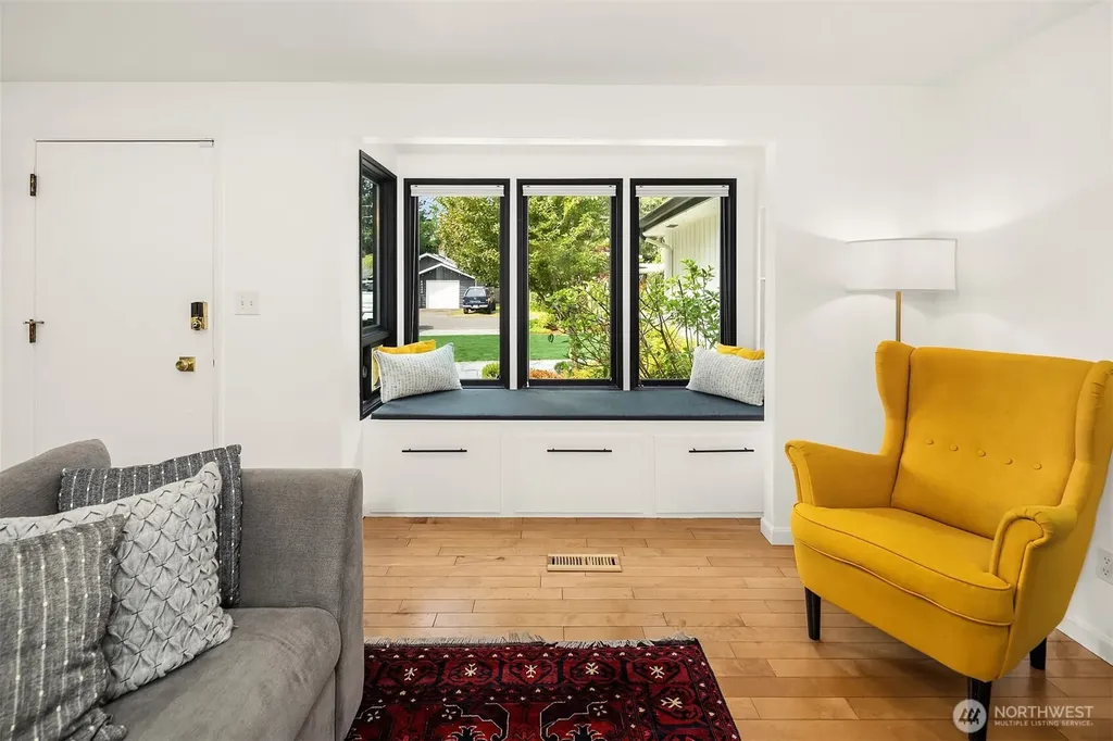 24109 107th Place W Edmonds WA 98020
