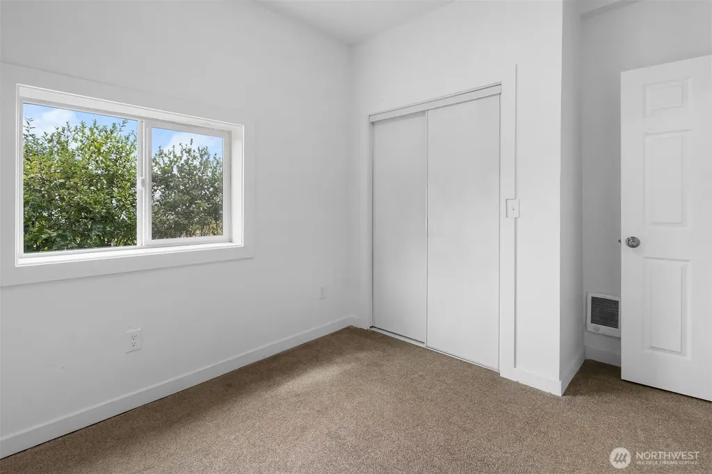 42 N First Street Pacific Beach WA 98571