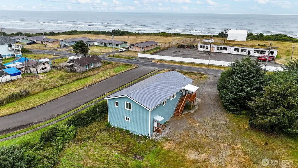 42 N First Street Pacific Beach WA 98571