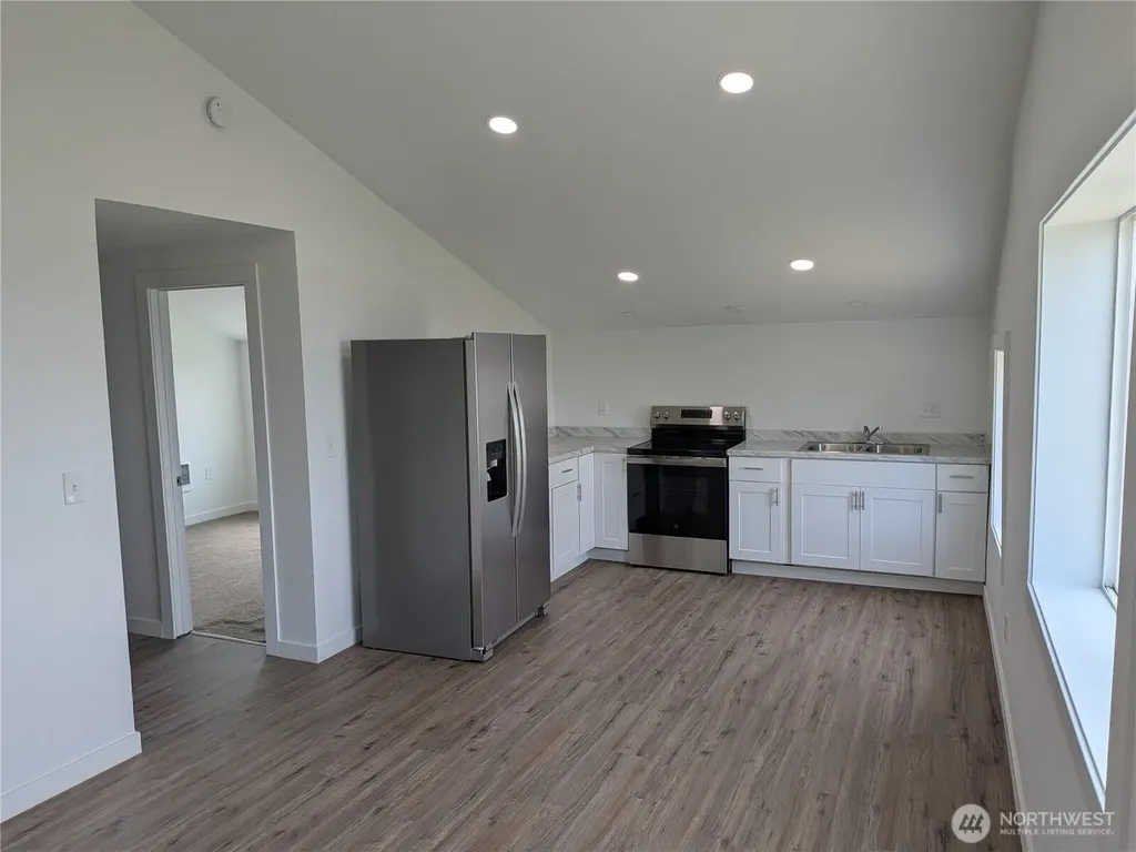 42 N First Street Pacific Beach WA 98571