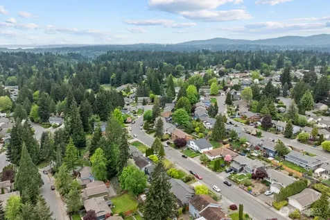 17420 158th Avenue SE Renton WA 98058