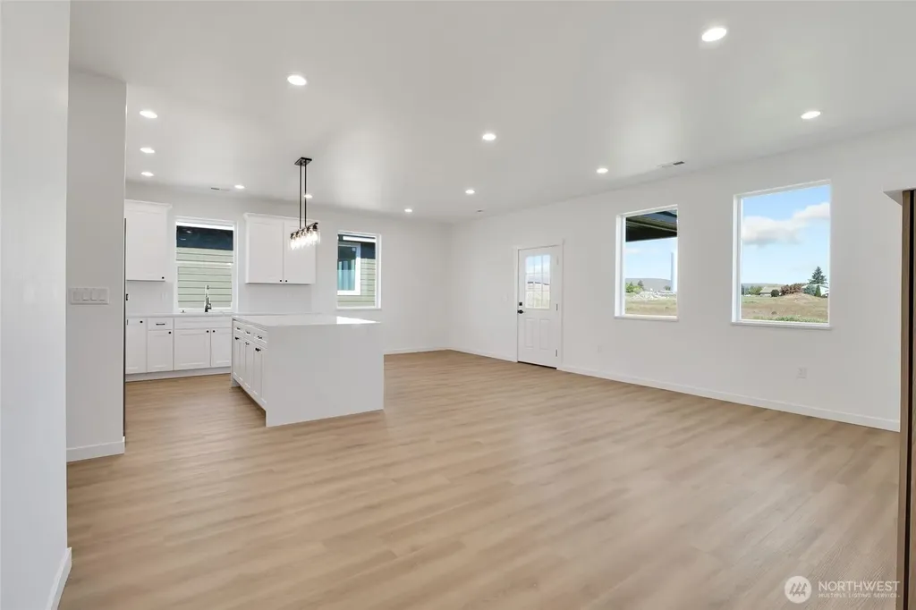 11 Parkside Loop SE Ephrata WA 98823