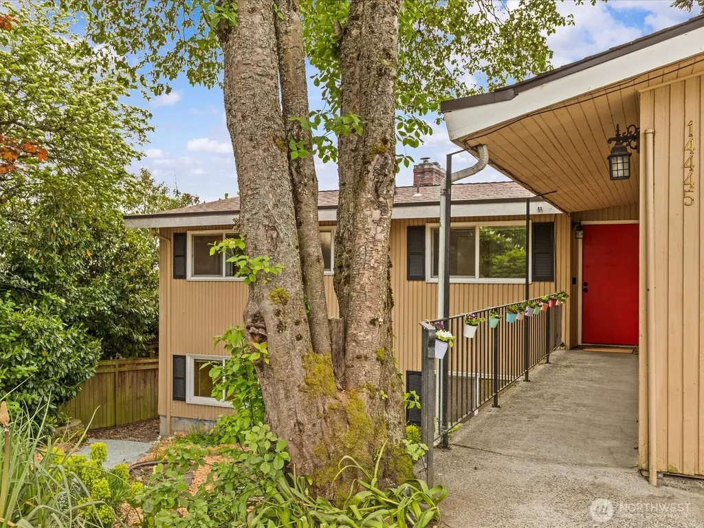14445 5th Avenue S Burien WA 98168