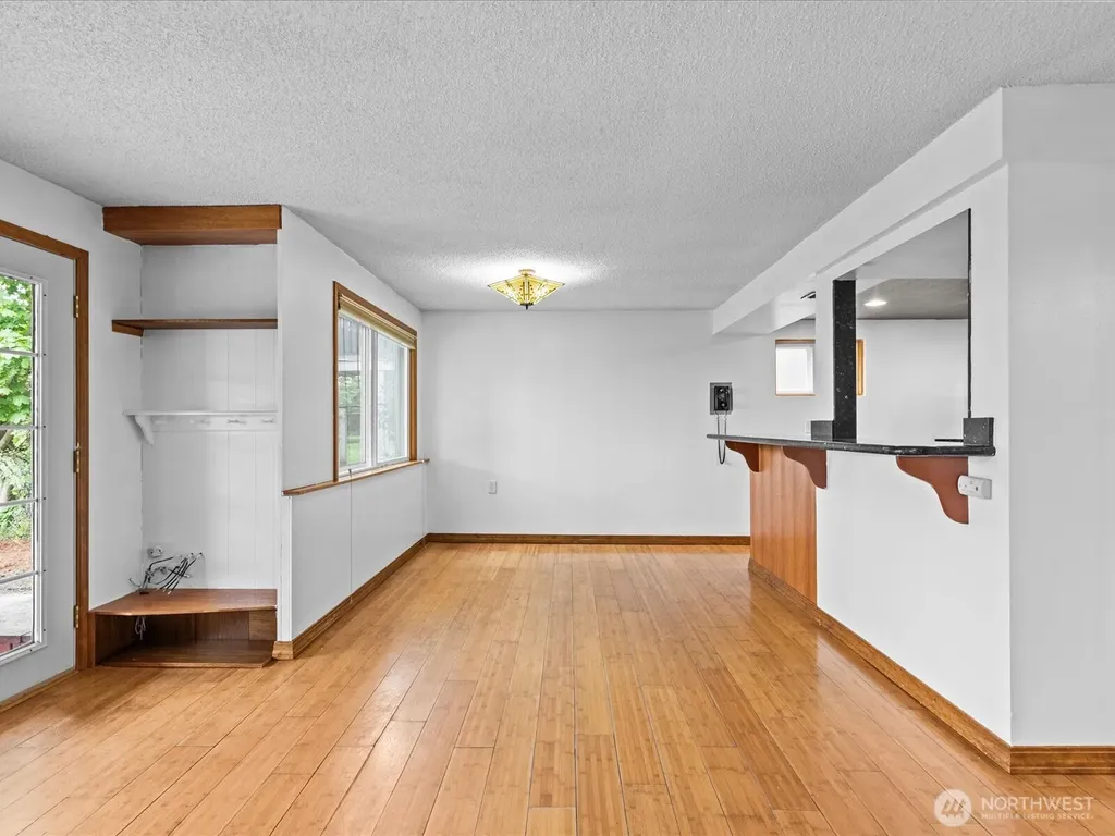 14445 5th Avenue S Burien WA 98168