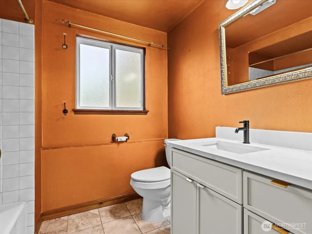 14445 5th Avenue S Burien WA 98168