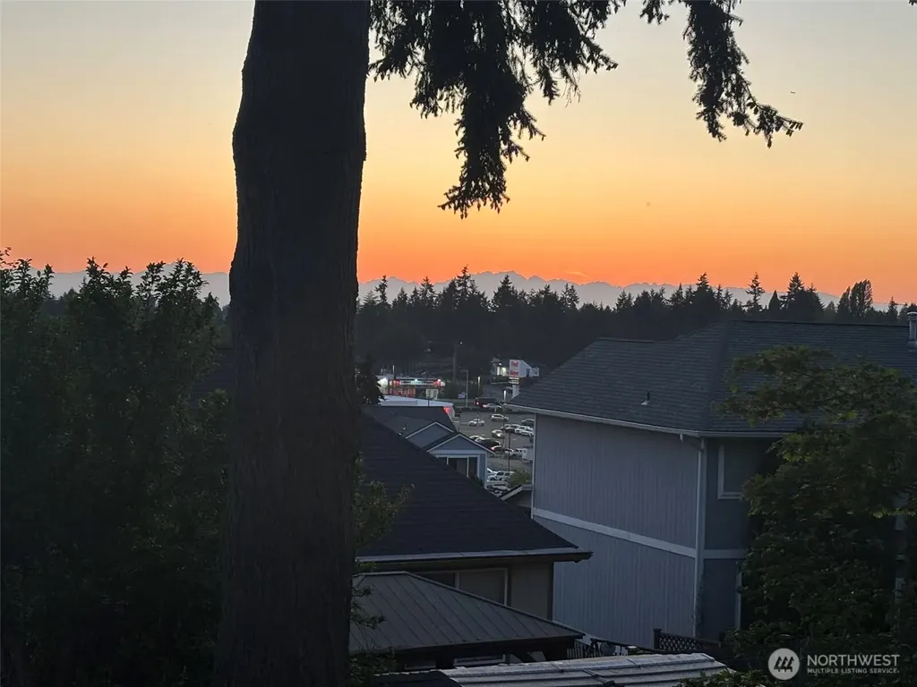 14445 5th Avenue S Burien WA 98168