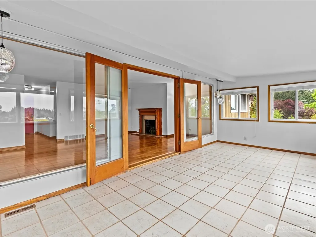 14445 5th Avenue S Burien WA 98168