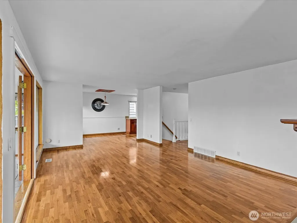 14445 5th Avenue S Burien WA 98168