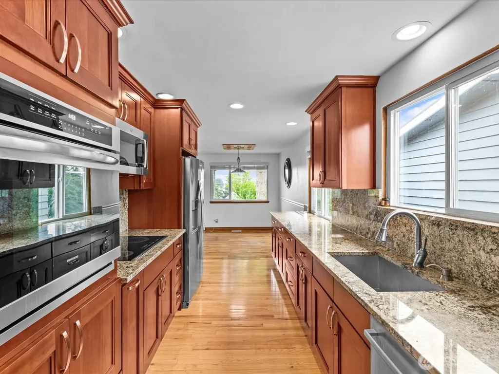 14445 5th Avenue S Burien WA 98168