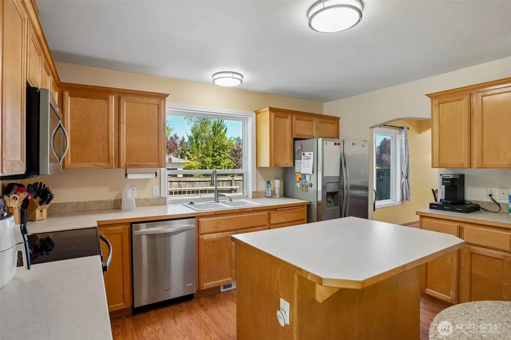 16202 87th Avenue E Puyallup WA 98375