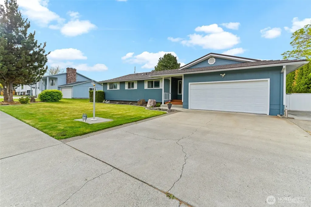 1412 W 15th Avenue Kennewick WA 99337
