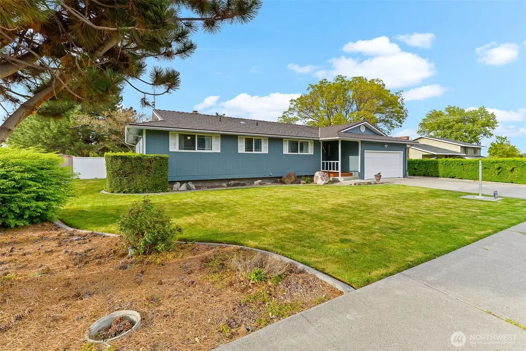 1412 W 15th Avenue Kennewick WA 99337
