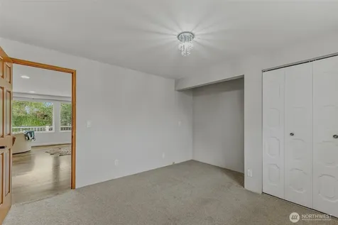 1412 W 15th Avenue Kennewick WA 99337