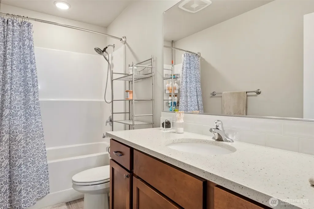 741 K St NE Quincy WA 98848